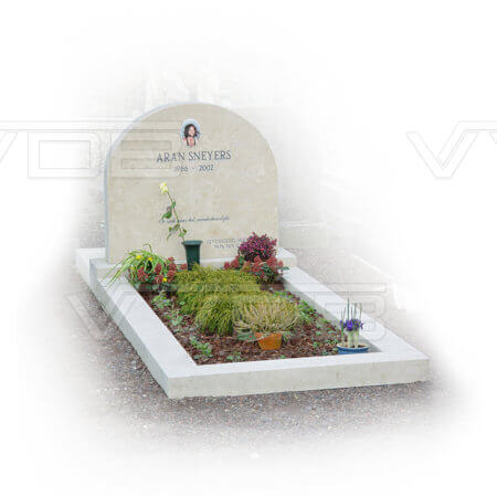 Steenhouwerij en grafzerken VVDB grafmonument 113003